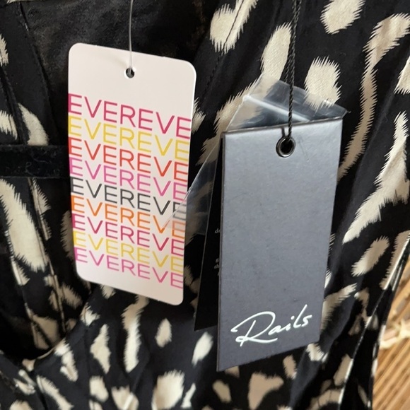 NWT* Rails Irene Cheetah Print Jumpsuit - Evereve - Picture 5 of 8
